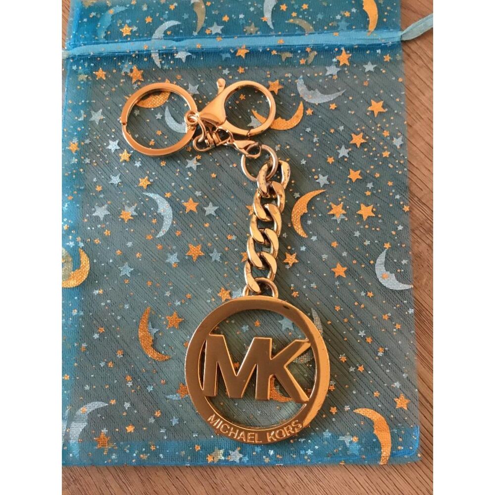 Michael Kors Gold-tone Circular MK Logo Bag Charm Keychain - Picture 3 of 3